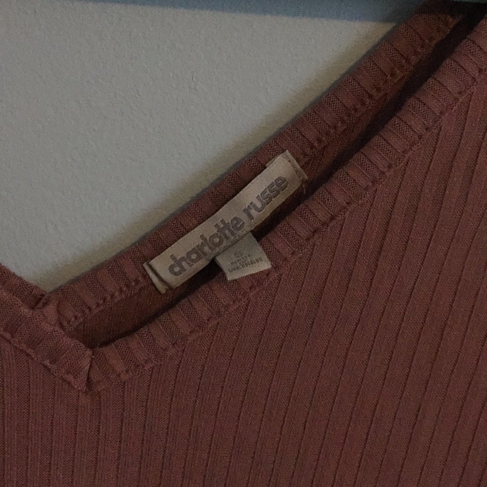V Neck Top - Picture 2 of 2